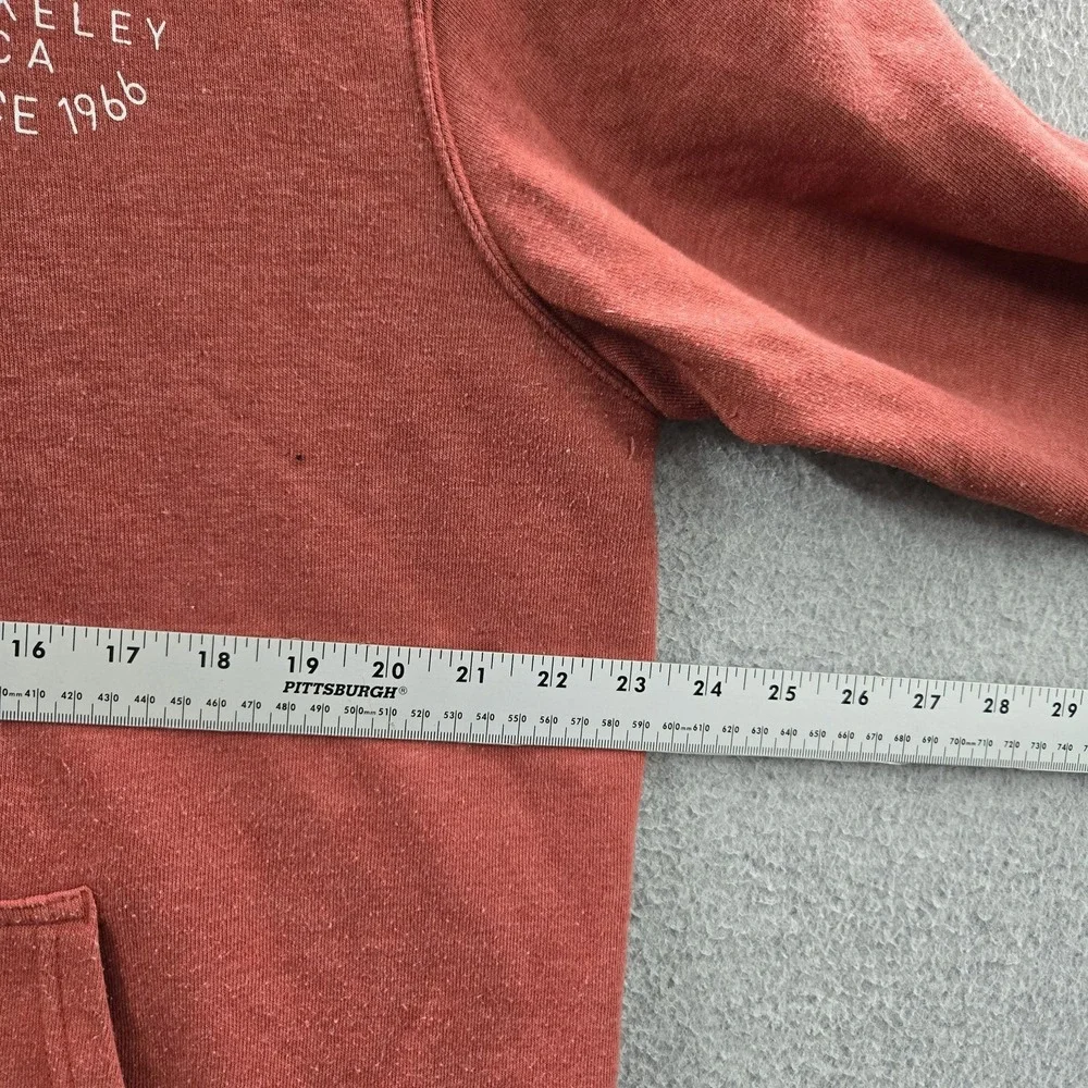 The North Face Men Hoodie L Red Bear Berkeley CA Casual Logo Graphic Print‎
